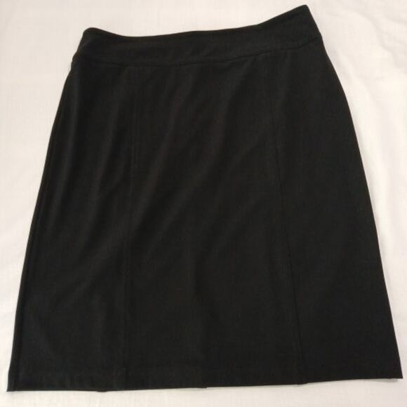 Chico's 0.5 (Us S/6) Black Mini Skirt Easy Care High-Quality Back Kick Pleat - Picture 1 of 9